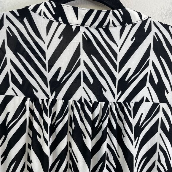 Cocomo Woman Plus 3X Black White Stretch Tunic Top Roll Tab Sleeve Shirt Blouse - Picture 10 of 11